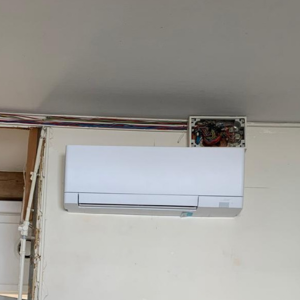 Climatisation réversible installée dans une habitation